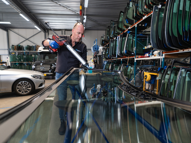 Leerling monteur in Hoogezand